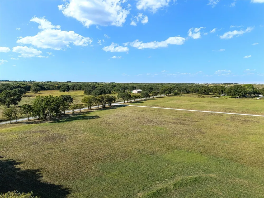 2210 Cardwell Road Ringgold, TX 76261