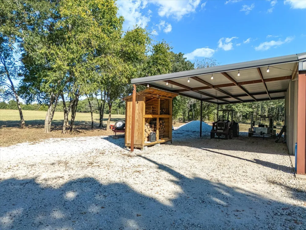 2210 Cardwell Road Ringgold, TX 76261