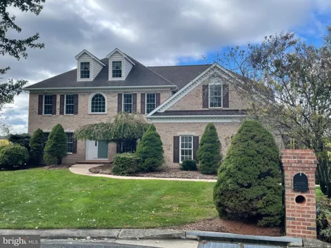1038 WOODSHIRE LANE