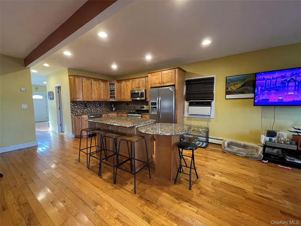 129 West Boulevard East Rockaway, NY 11518