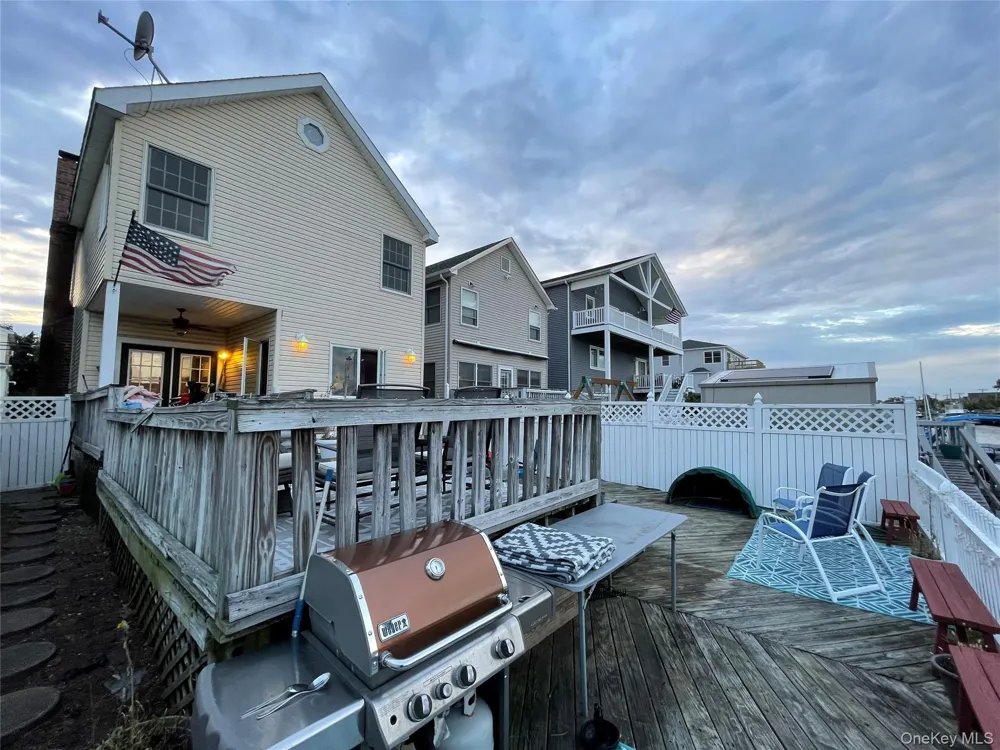 129 West Boulevard East Rockaway, NY 11518