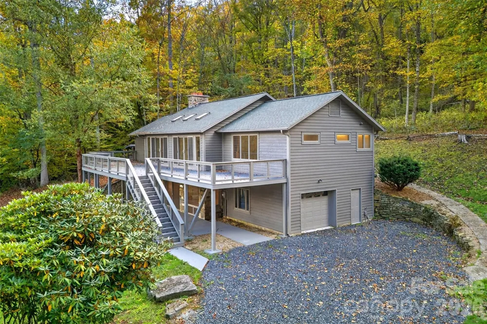 575 Croft Way Bakersville, NC 28705