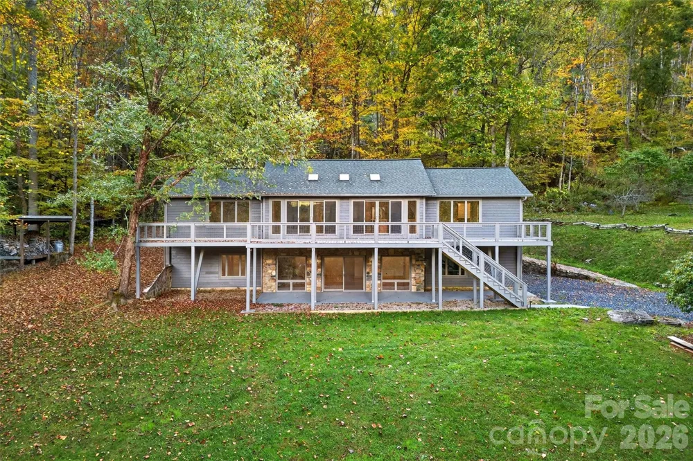 575 Croft Way Bakersville, NC 28705