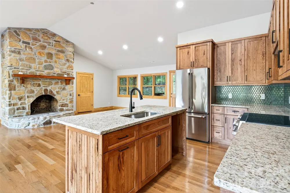 575 Croft Way Bakersville, NC 28705