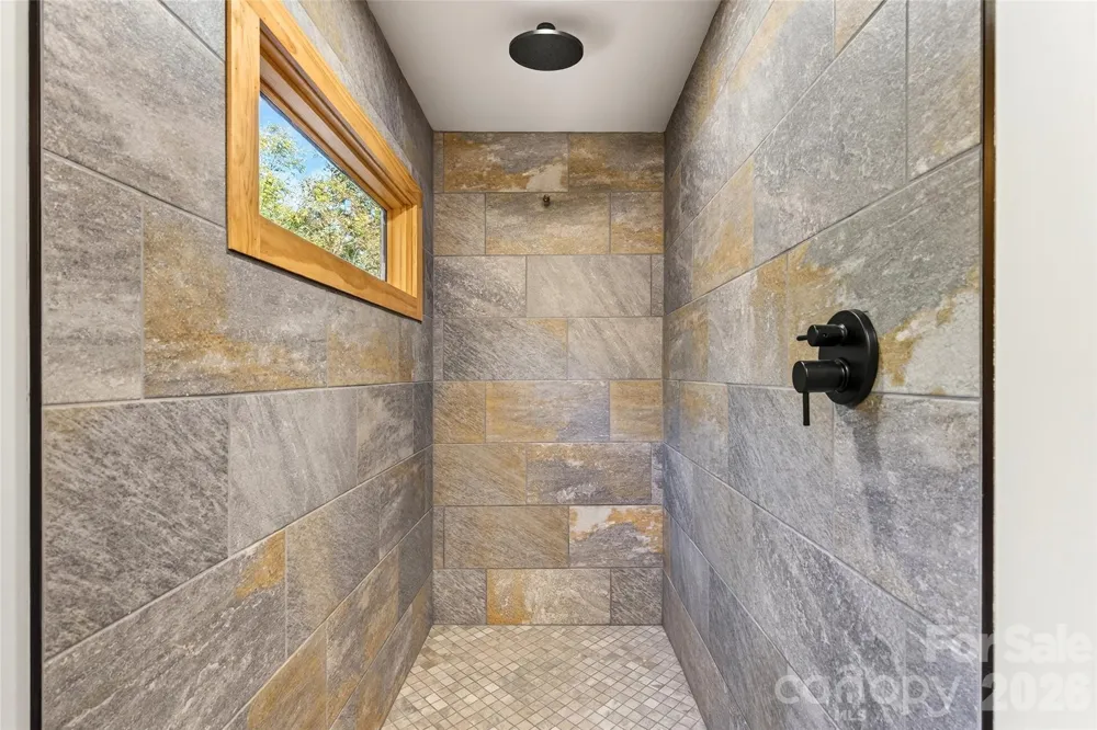 575 Croft Way Bakersville, NC 28705