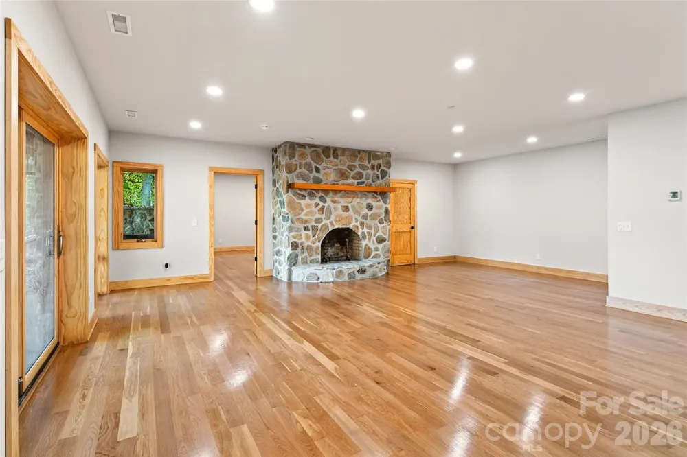 575 Croft Way Bakersville, NC 28705