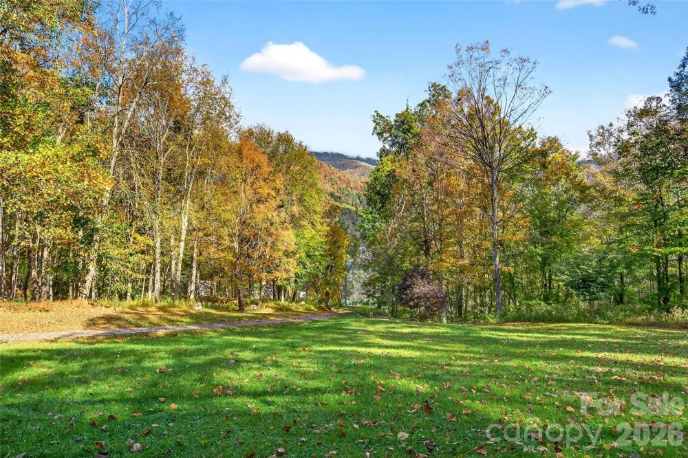 575 Croft Way Bakersville, NC 28705
