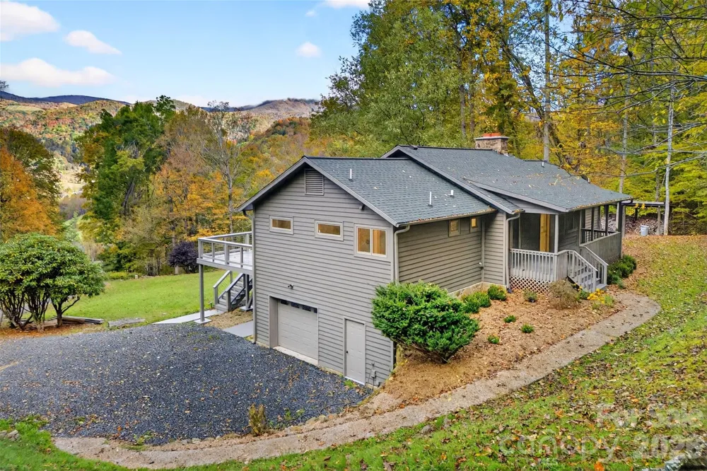 575 Croft Way Bakersville, NC 28705