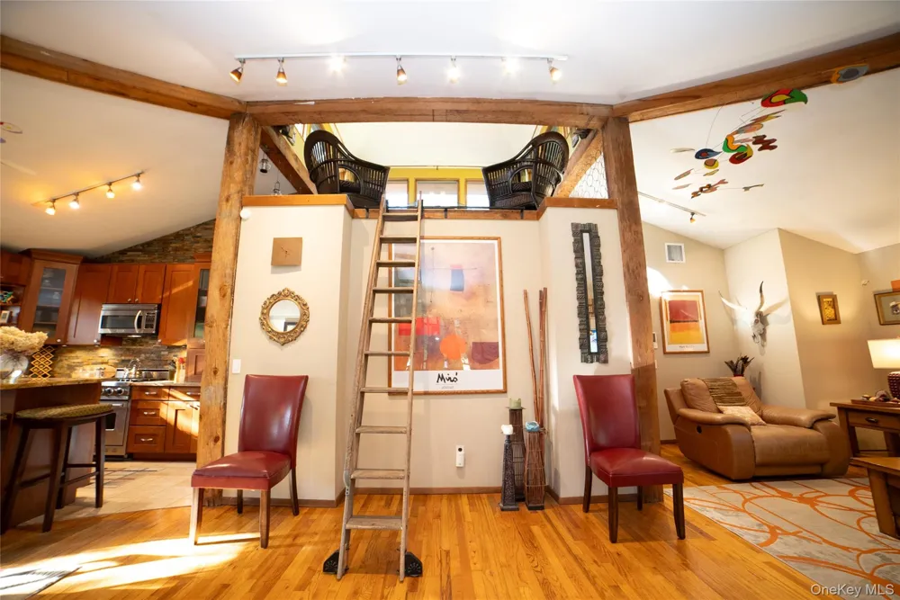 30 Long Bow Wading River, NY 11792