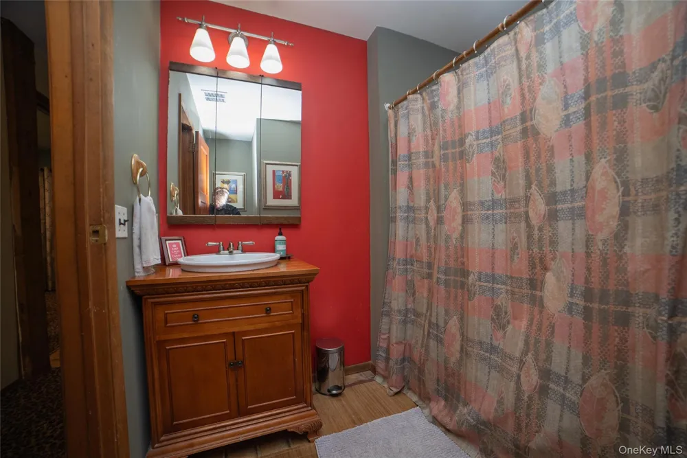 30 Long Bow Wading River, NY 11792