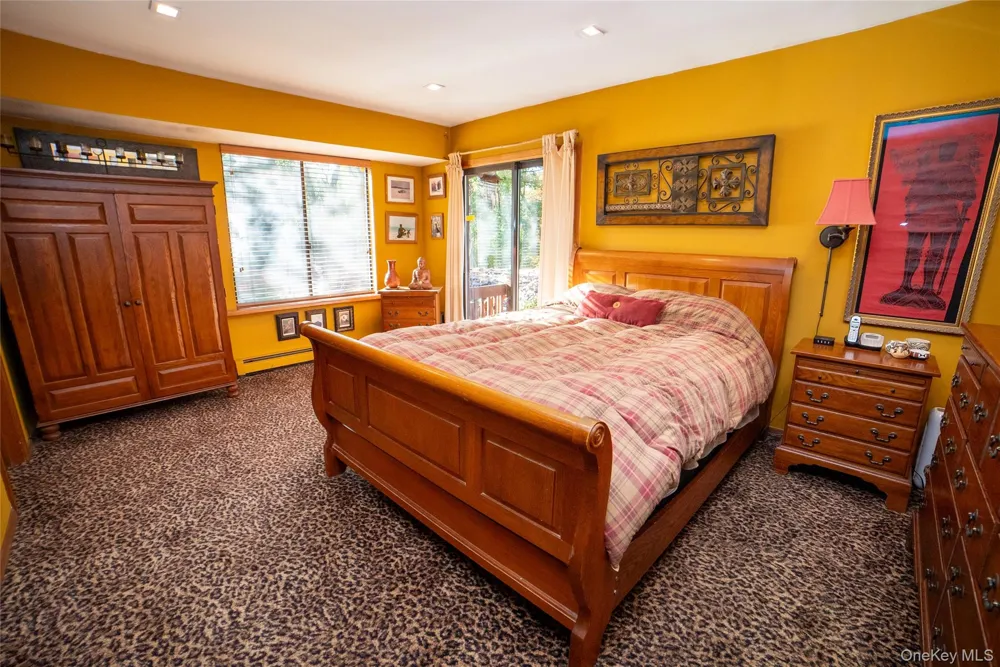 30 Long Bow Wading River, NY 11792