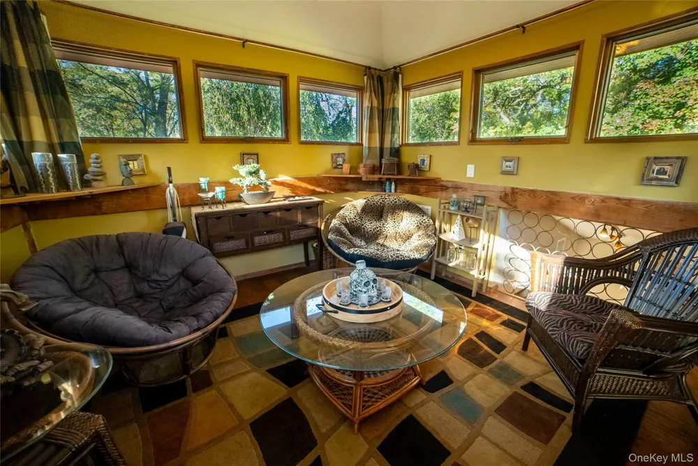 30 Long Bow Wading River, NY 11792