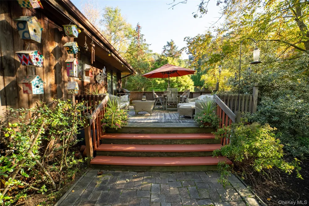 30 Long Bow Wading River, NY 11792