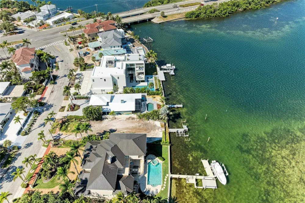 244 WASHINGTON DRIVE Sarasota, FL 34236