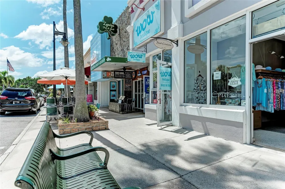 244 WASHINGTON DRIVE Sarasota, FL 34236