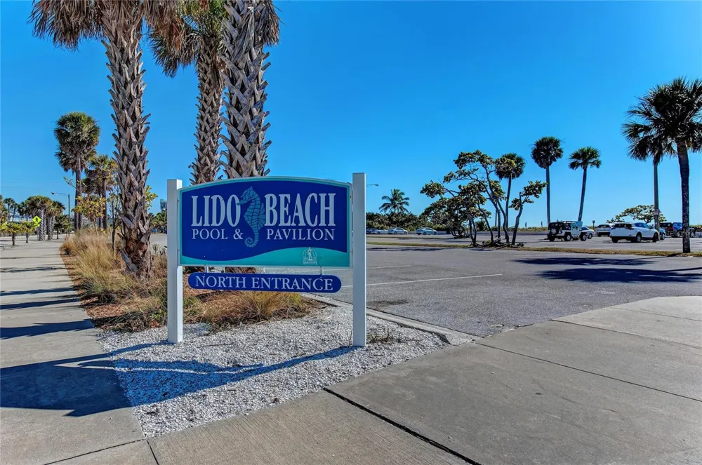 244 WASHINGTON DRIVE Sarasota, FL 34236