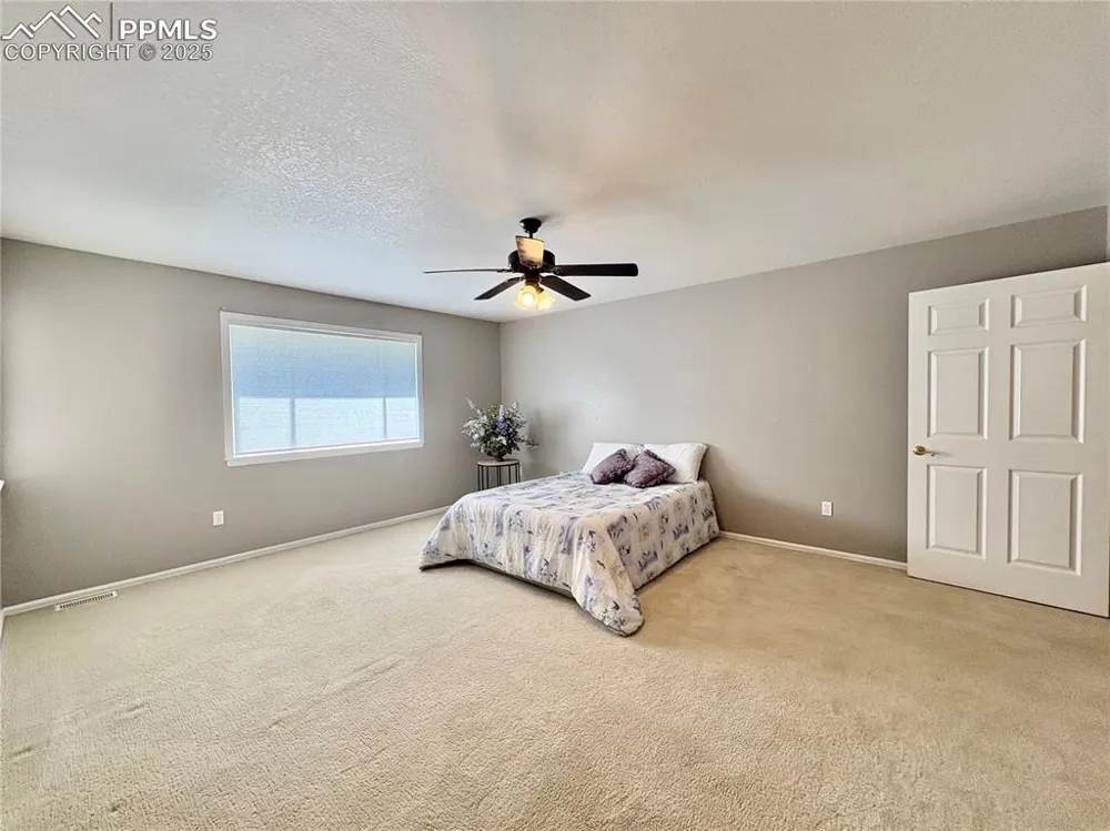 204 Bridle Trail Pueblo, CO 81005