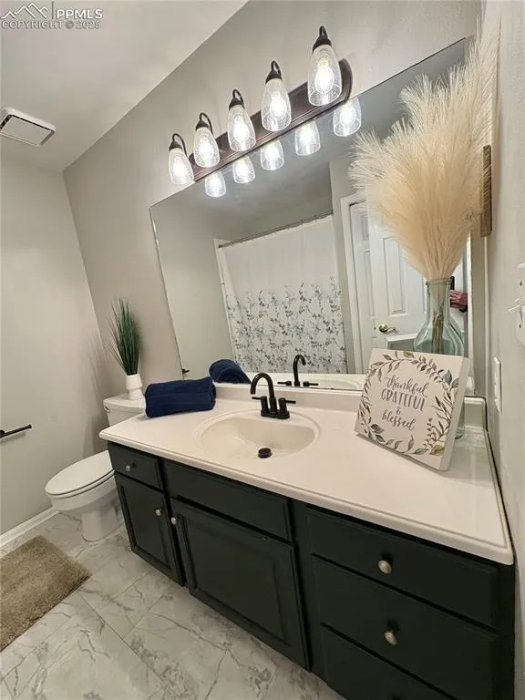 204 Bridle Trail Pueblo, CO 81005