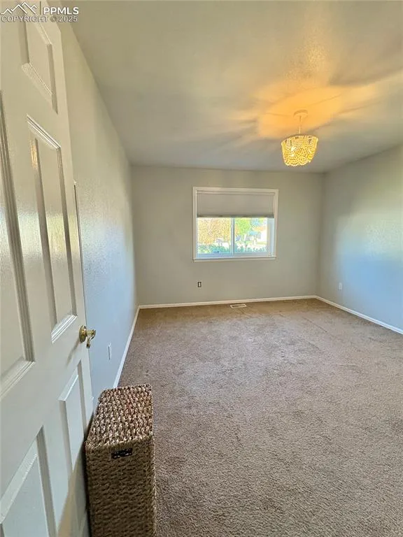 204 Bridle Trail Pueblo, CO 81005