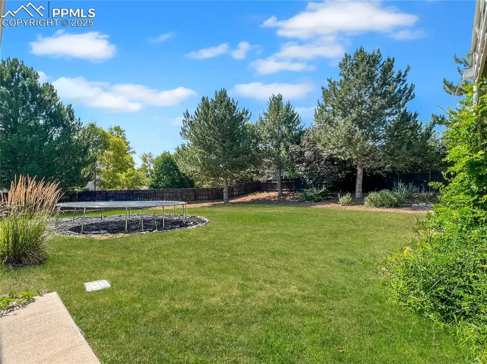 204 Bridle Trail Pueblo, CO 81005