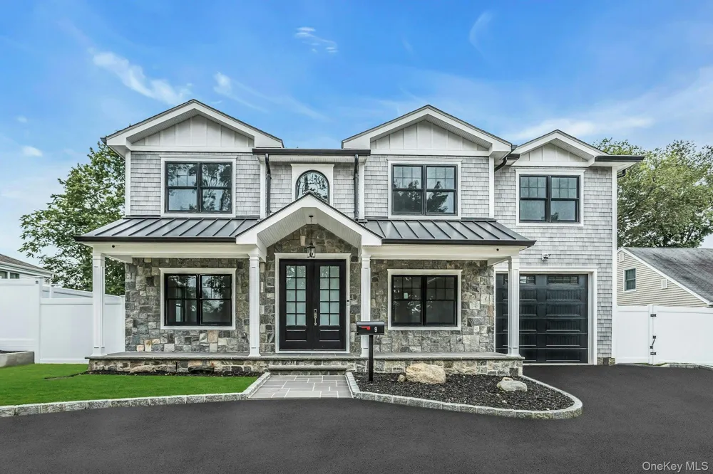 9 Hill Drive Glen Head, NY 11545