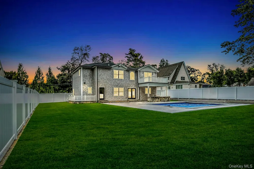 9 Hill Drive Glen Head, NY 11545