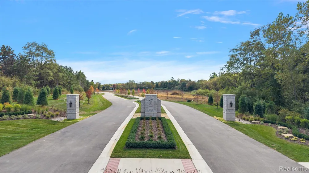 3146 Pompilio Drive Rochester City, MI 48306