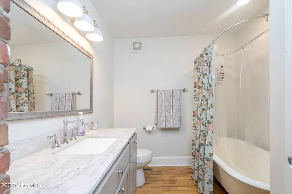 149 Huffmantown Road Richlands, NC 28574