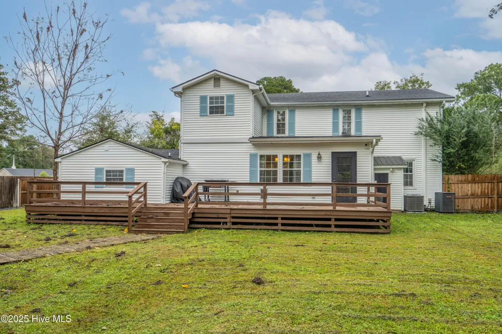 149 Huffmantown Road Richlands, NC 28574