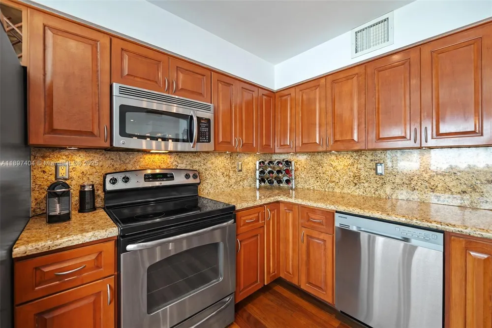 261 Navarre Ave #A-3 Coral Gables, FL 33134