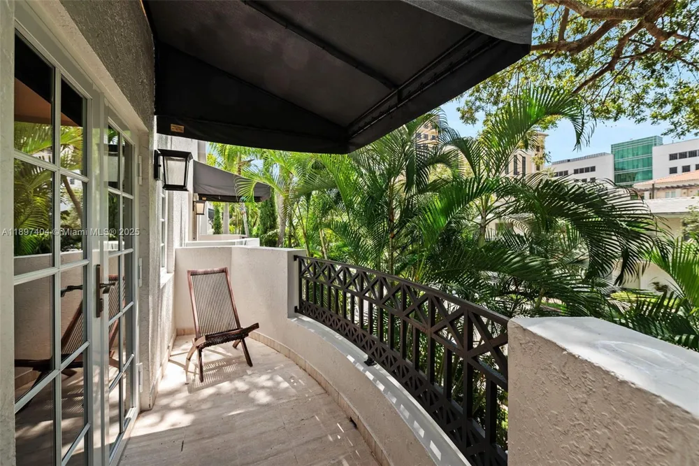 261 Navarre Ave #A-3 Coral Gables, FL 33134