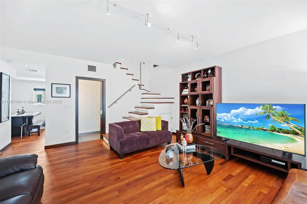 261 Navarre Ave #A-3 Coral Gables, FL 33134