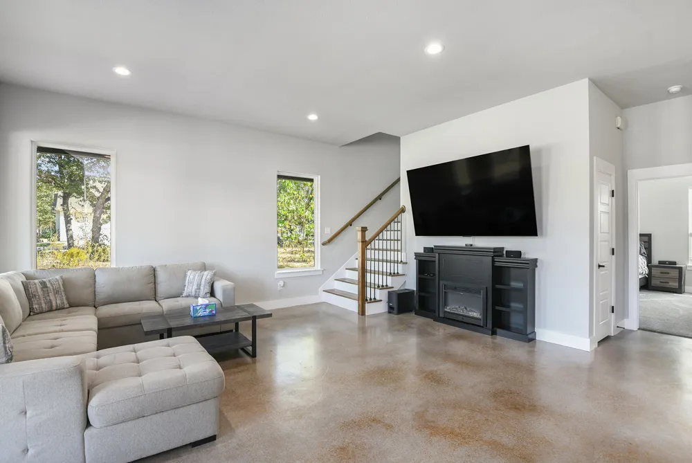 811 County Road 3451 Paradise, TX 76073