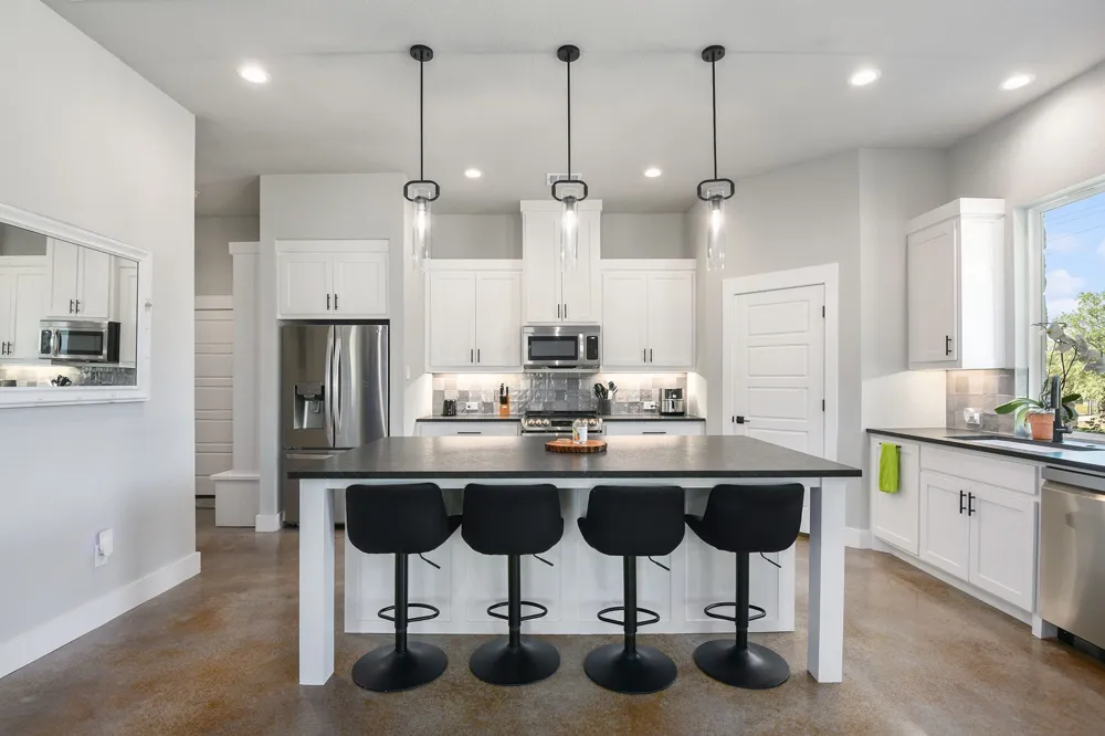 811 County Road 3451 Paradise, TX 76073