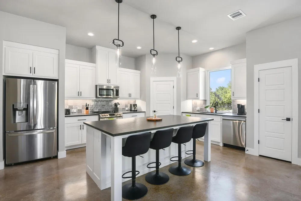 811 County Road 3451 Paradise, TX 76073