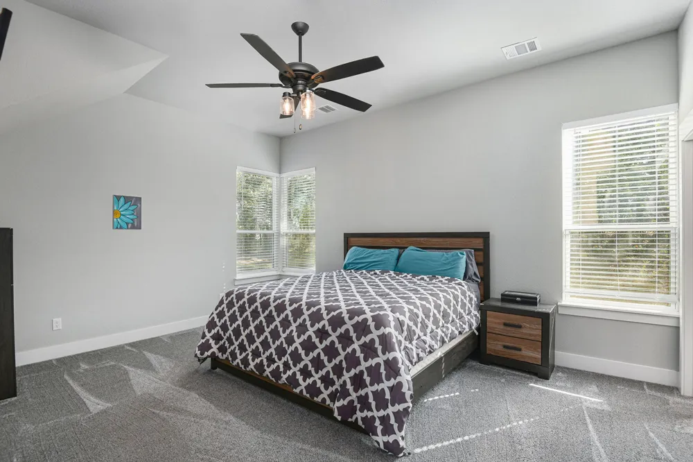 811 County Road 3451 Paradise, TX 76073