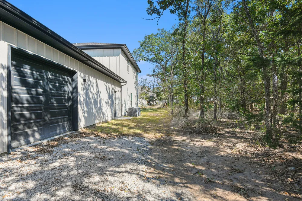 811 County Road 3451 Paradise, TX 76073