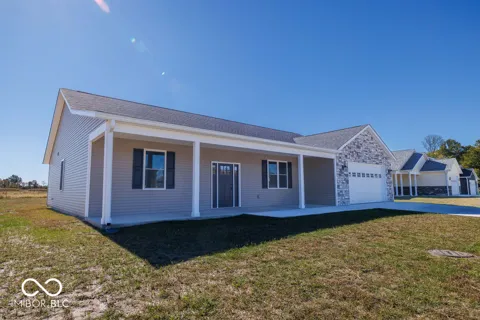 106 Pin Oak Road