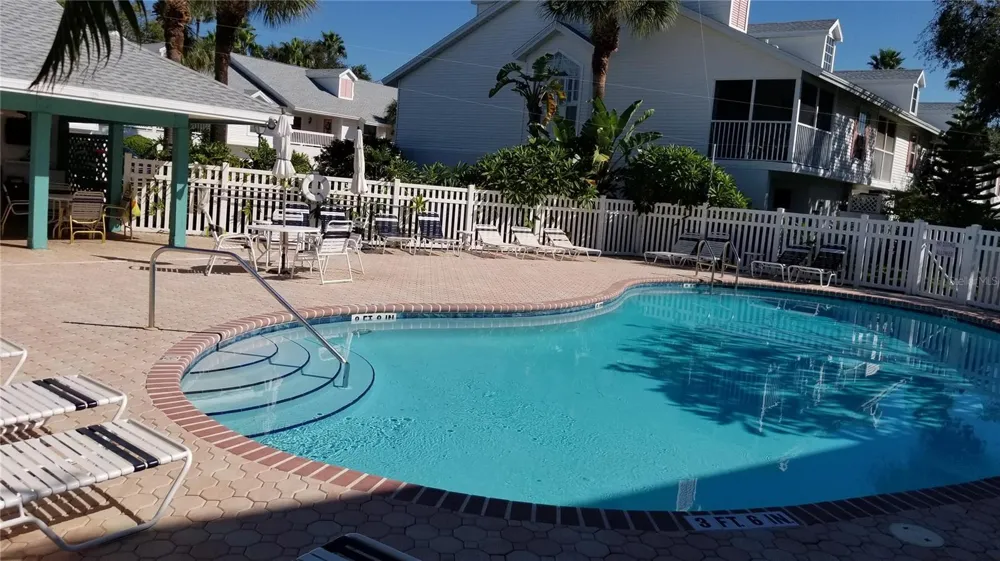 153 SUN ISLE CIRCLE Treasure Island, FL 33706