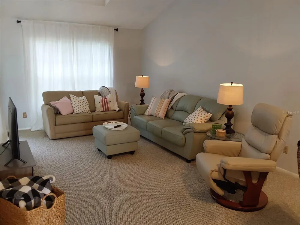 153 SUN ISLE CIRCLE Treasure Island, FL 33706