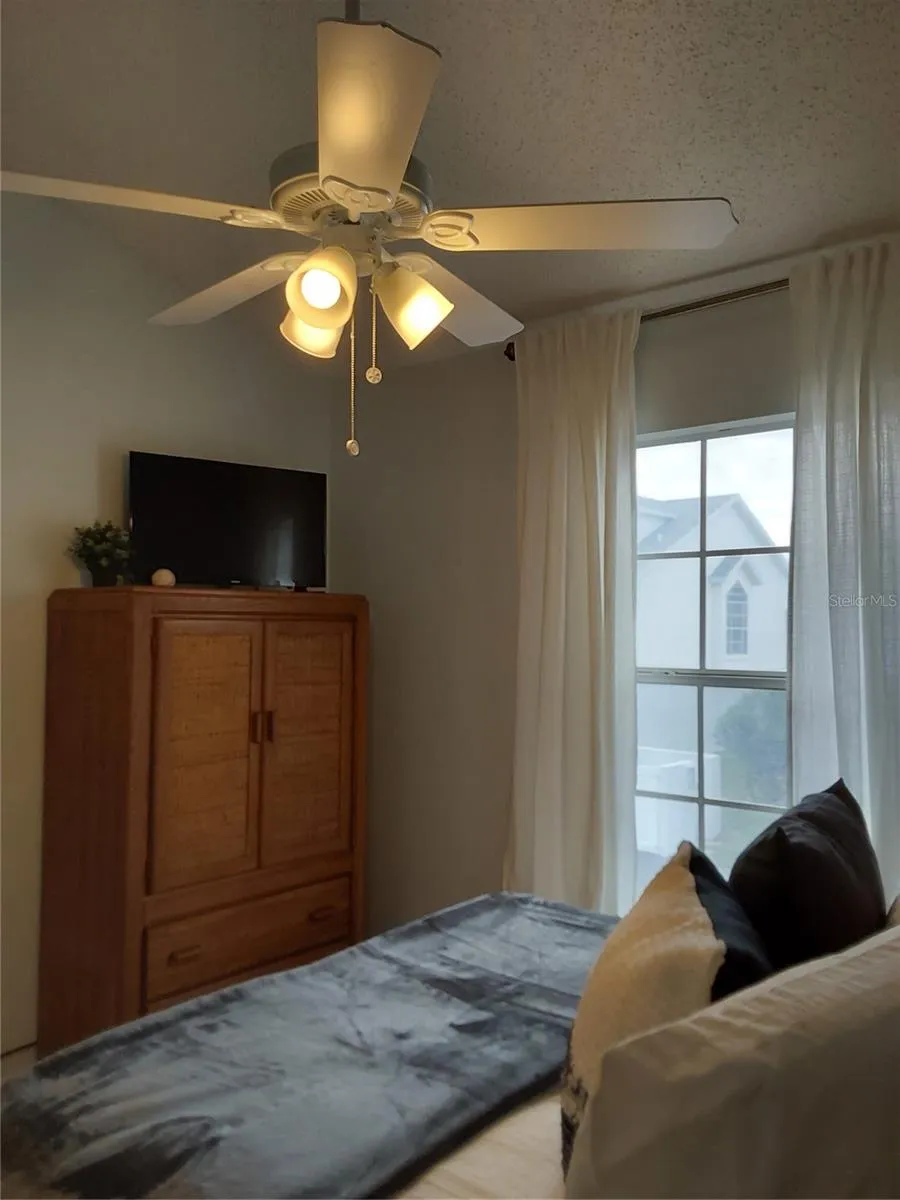 153 SUN ISLE CIRCLE Treasure Island, FL 33706