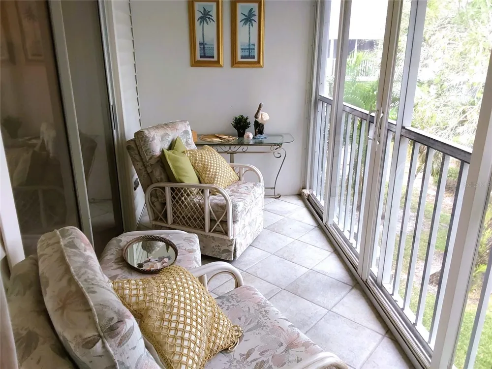 153 SUN ISLE CIRCLE Treasure Island, FL 33706