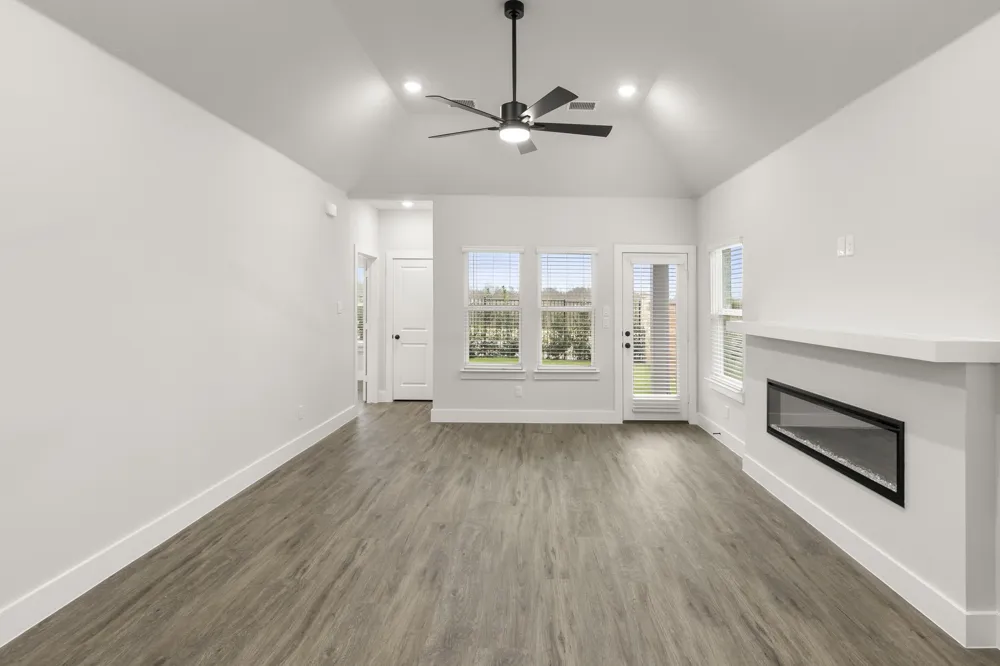 1921 Sapphire Run Mesquite, TX 75181