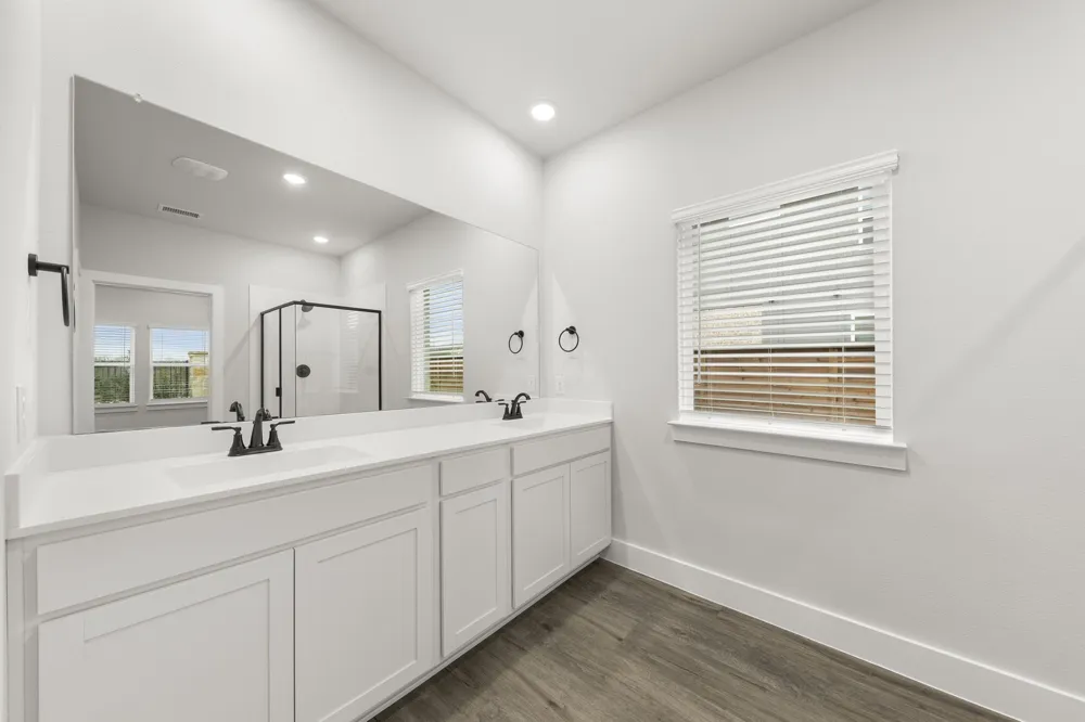 1921 Sapphire Run Mesquite, TX 75181