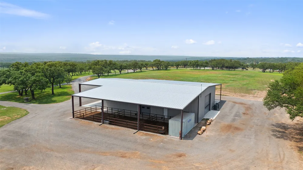 3431 Klett Ranch Road Johnson City, TX 78636