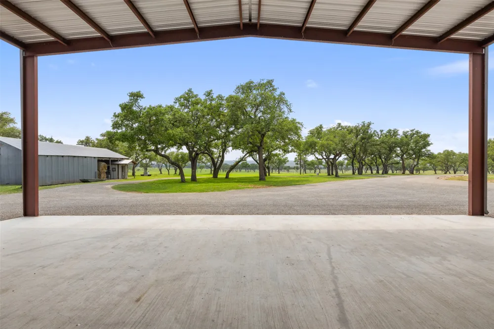 3431 Klett Ranch Road Johnson City, TX 78636