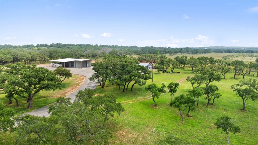 3431 Klett Ranch Road Johnson City, TX 78636