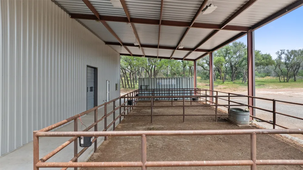 3431 Klett Ranch Road Johnson City, TX 78636