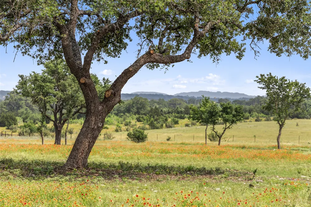 3431 Klett Ranch Road Johnson City, TX 78636
