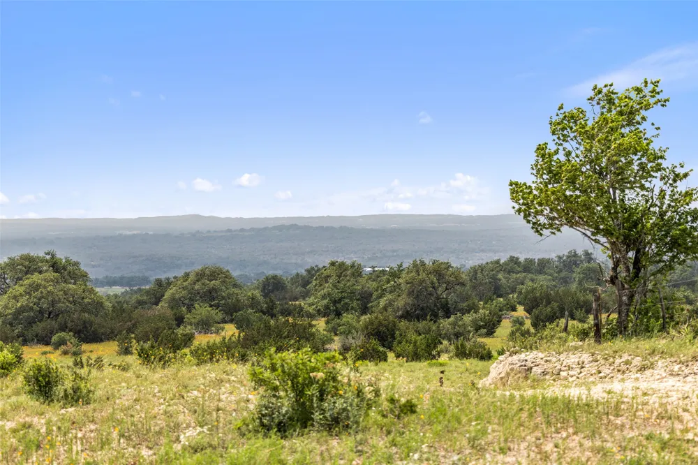 3431 Klett Ranch Road Johnson City, TX 78636